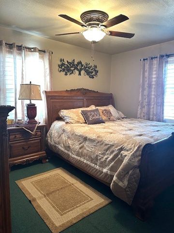 239 W 41st St, Fort Stockton, TX 79735