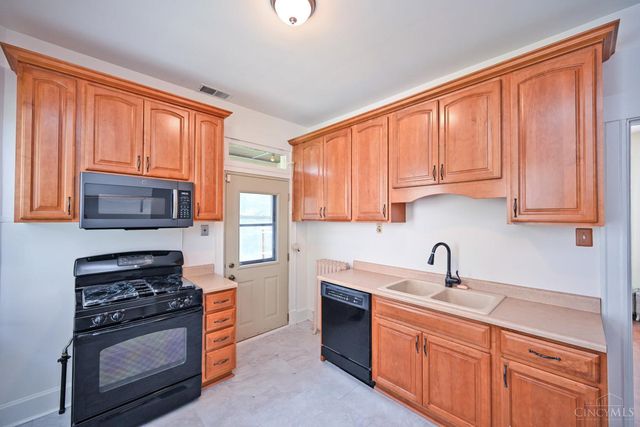 3746 Marburg Avenue, Cincinnati, OH 45209