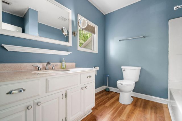 254 Park Avenue, Valparaiso, IN 46383