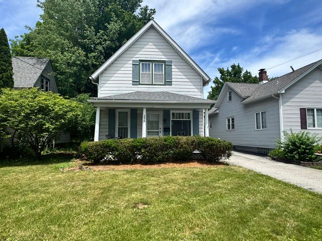 254 Park Avenue, Valparaiso, IN 46383