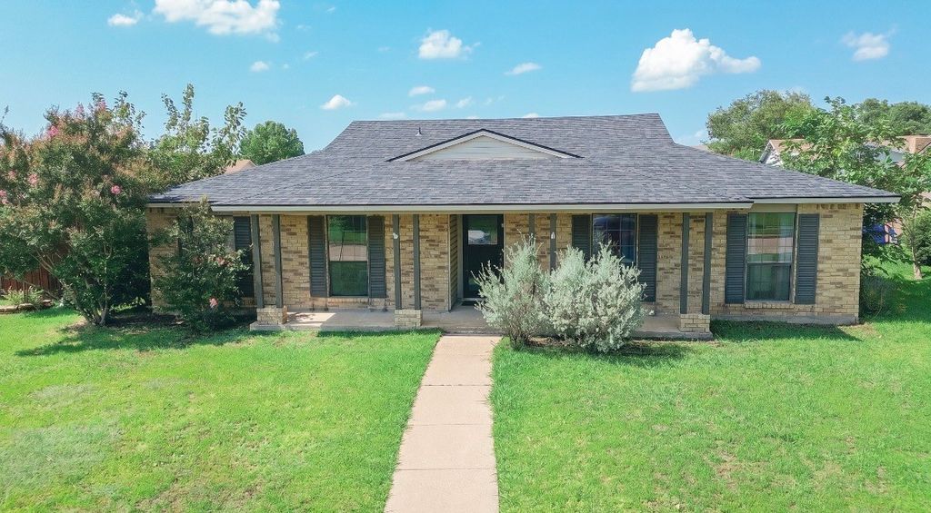 2213 Proctor Drive, Carrollton, TX 75007 — photo 3