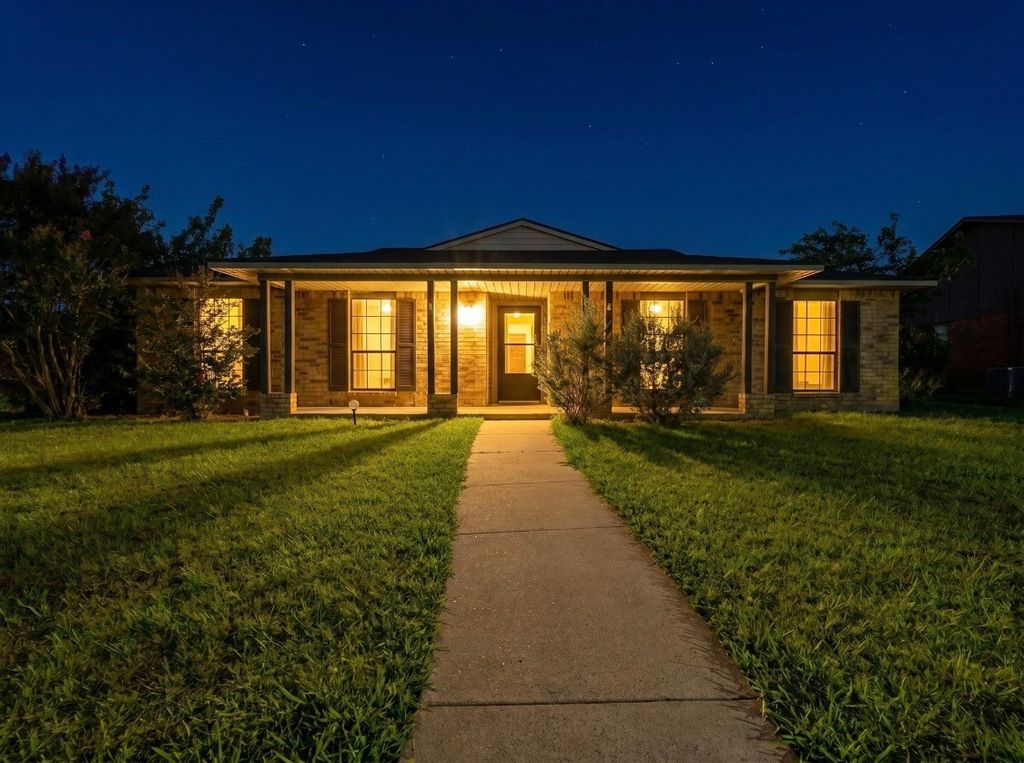 2213 Proctor Drive, Carrollton, TX 75007 — photo 5