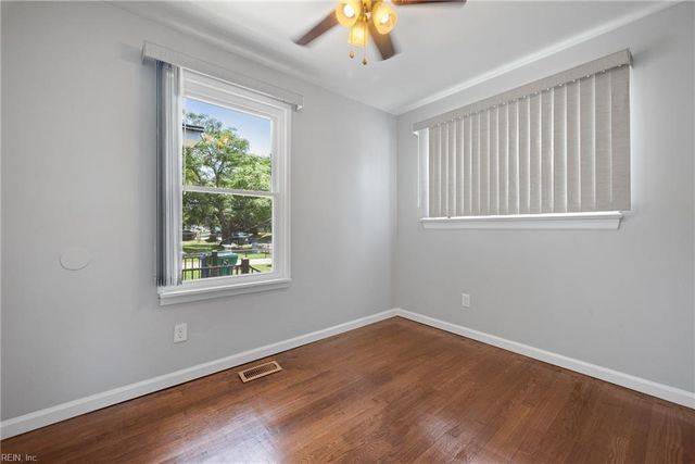 1021 32nd ST, Newport News, VA 23607