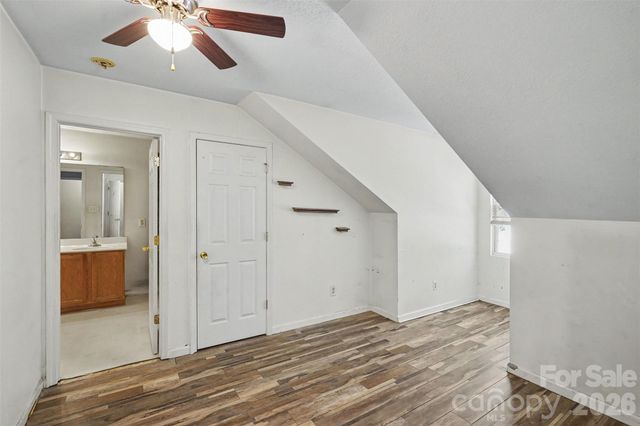 2729 Meadow Knoll Drive, Charlotte, NC 28269