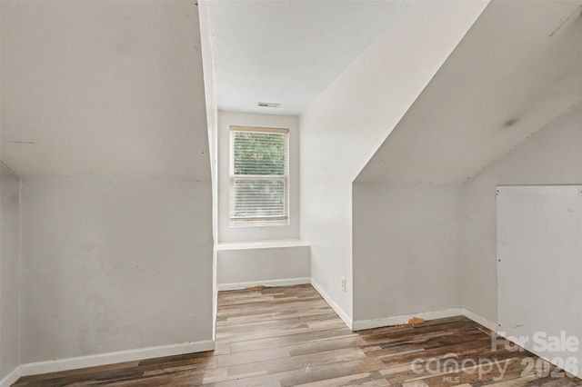 2729 Meadow Knoll Drive, Charlotte, NC 28269