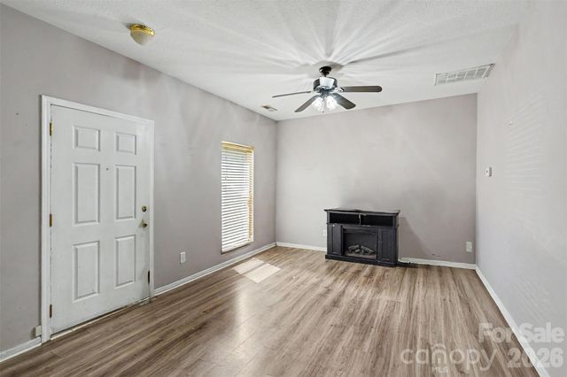 2729 Meadow Knoll Drive, Charlotte, NC 28269