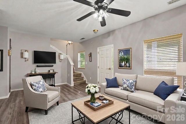 2729 Meadow Knoll Drive, Charlotte, NC 28269