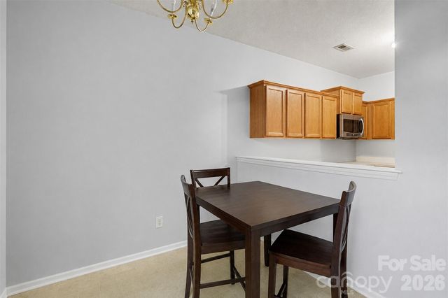 2729 Meadow Knoll Drive, Charlotte, NC 28269