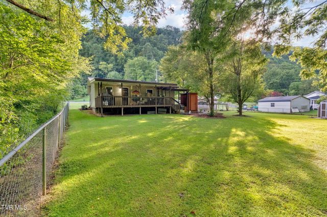 1830 Bristol Highway, Watauga, TN 37694