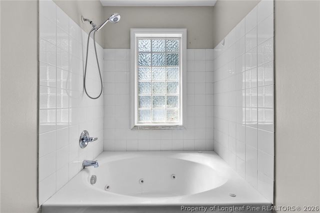 124 Hosta Drive, Raeford, NC 28376