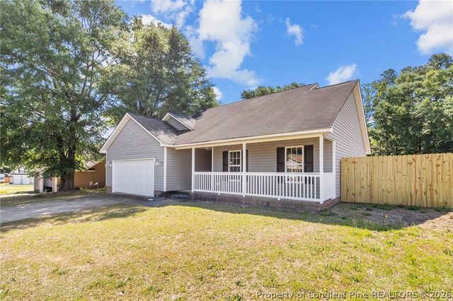 124 Hosta Drive, Raeford, NC 28376
