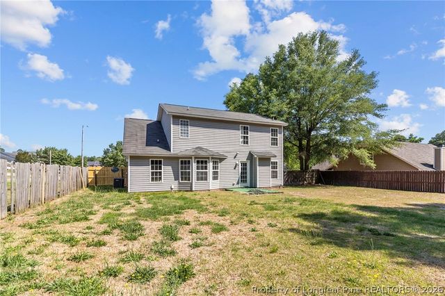 124 Hosta Drive, Raeford, NC 28376
