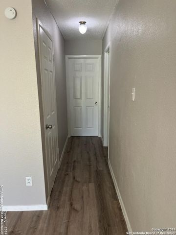 6006 MILLBANK DR, San Antonio, TX 78238