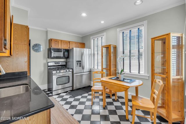 31 Broadway, Ocean Grove, NJ 07756