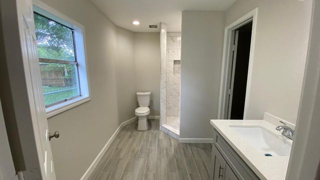 2406 Rosemead Drive, Pasadena, TX 77506