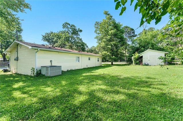 5 S Pollard Avenue, Fayetteville, AR 72701