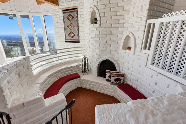 39 Tierra Monte Street NE, Albuquerque, NM 87122