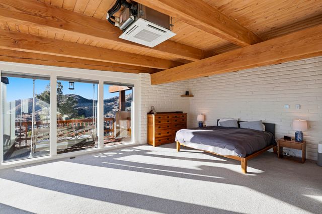 39 Tierra Monte Street NE, Albuquerque, NM 87122