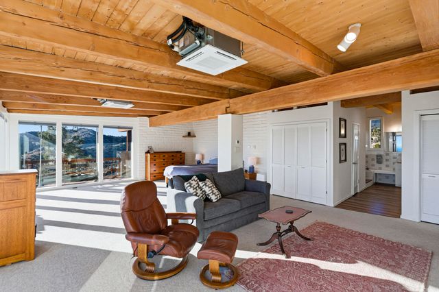 39 Tierra Monte Street NE, Albuquerque, NM 87122