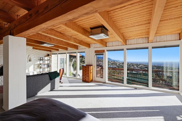 39 Tierra Monte Street NE, Albuquerque, NM 87122