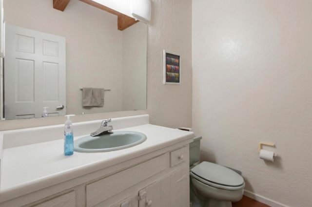 39 Tierra Monte Street NE, Albuquerque, NM 87122