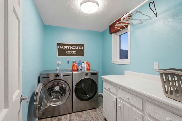 39 Tierra Monte Street NE, Albuquerque, NM 87122