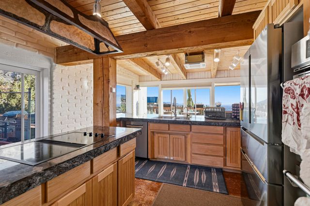 39 Tierra Monte Street NE, Albuquerque, NM 87122