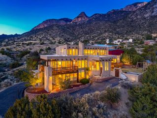 39 Tierra Monte Street NE, Albuquerque, NM 87122