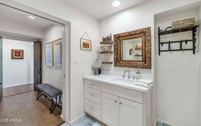 5101 N CASA BLANCA Drive 19, Paradise Valley, AZ 85253