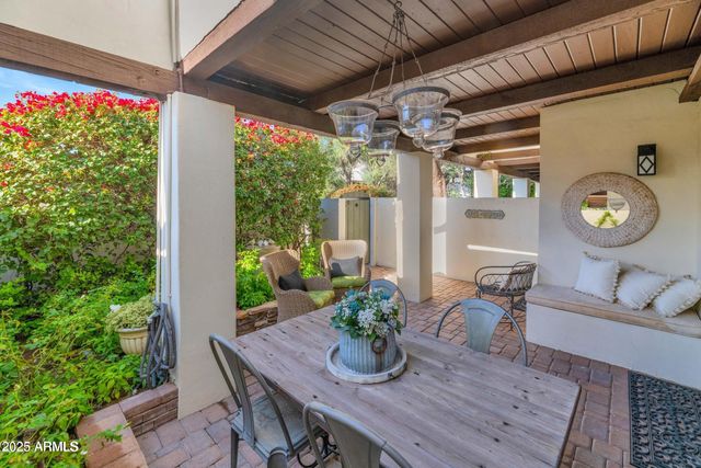 5101 N CASA BLANCA Drive 19, Paradise Valley, AZ 85253