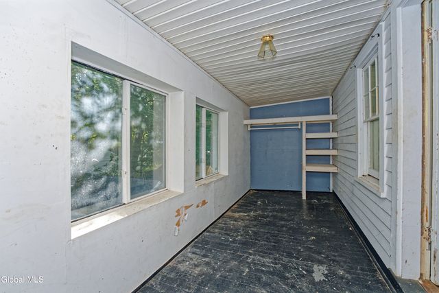 42 N Lake Avenue, Troy, NY 12180