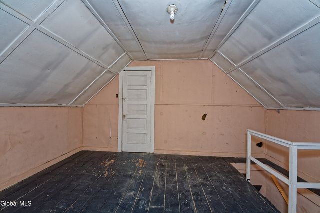 42 N Lake Avenue, Troy, NY 12180