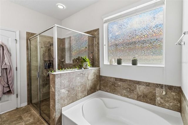 2015 BEACON LANDING CIRCLE, Orlando, FL 32824