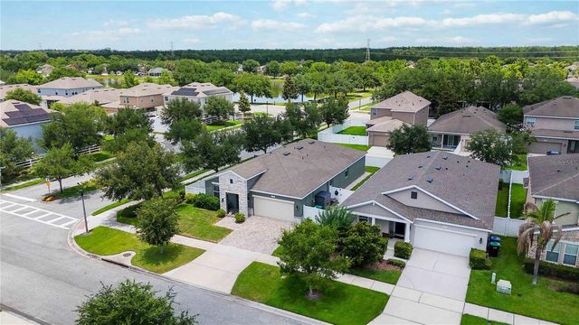 2015 BEACON LANDING CIRCLE, Orlando, FL 32824