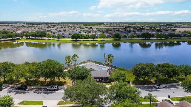 2015 BEACON LANDING CIRCLE, Orlando, FL 32824
