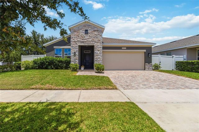2015 BEACON LANDING CIRCLE, Orlando, FL 32824