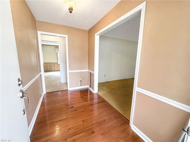 11 Dorothy DR, Poquoson, VA 23662