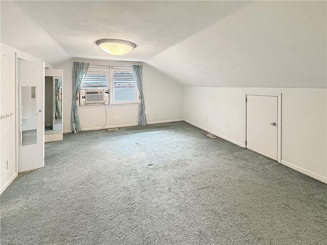 11 Dorothy DR, Poquoson, VA 23662