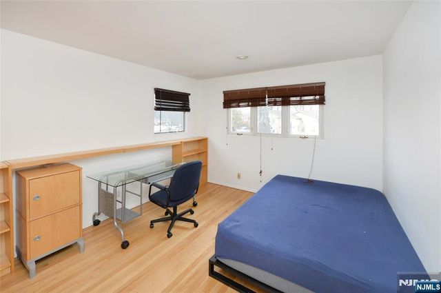 16 Gurney Terrace, Fair Lawn, NJ 07410