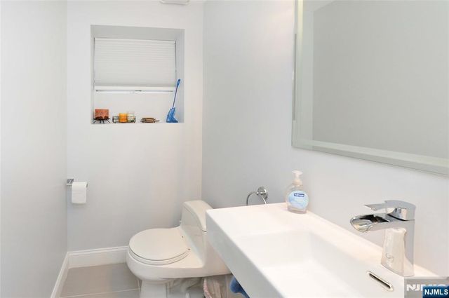 16 Gurney Terrace, Fair Lawn, NJ 07410