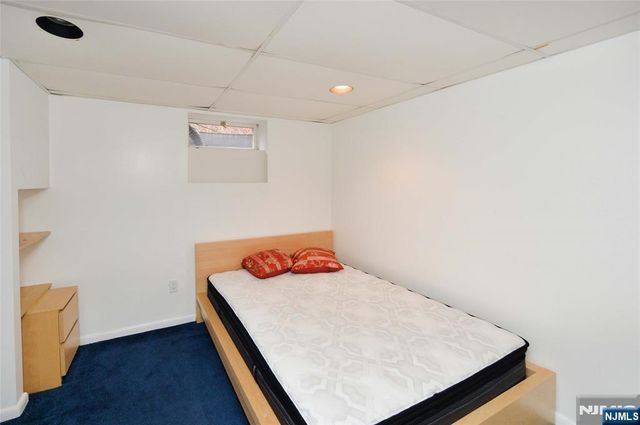 16 Gurney Terrace, Fair Lawn, NJ 07410