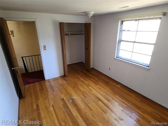 6965 N Adams Road, Bloomfield Hills, MI 48304