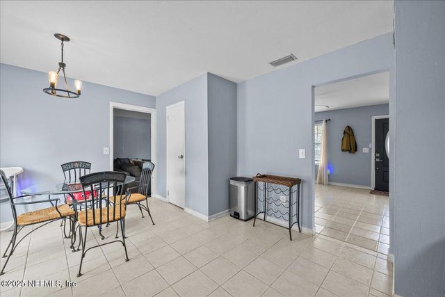 105 JACKSON Circle, Palatka, FL 32177