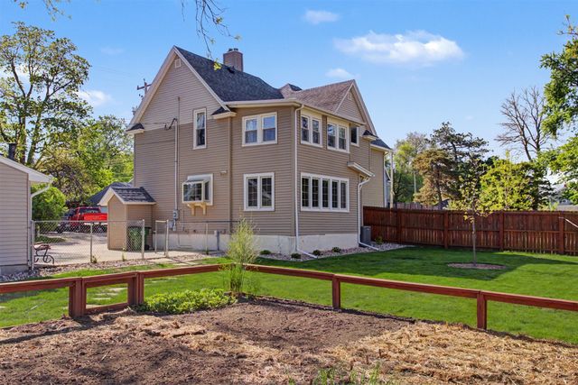 711 Mamie Eisenhower Avenue, Boone, IA 50036