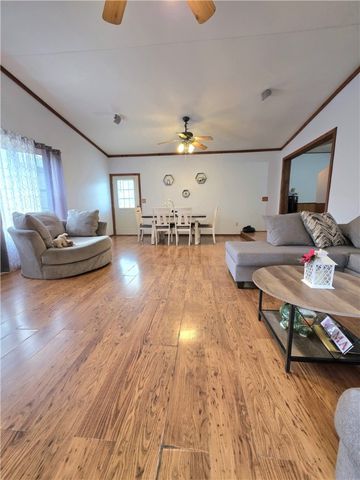 2007 W Huntsville Avenue, Springdale, AR 72762