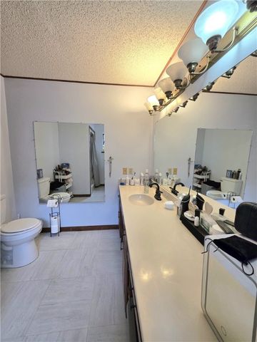 2007 W Huntsville Avenue, Springdale, AR 72762