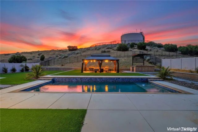 3872 Eliopulos Ranch Drive, Palmdale, CA 93551