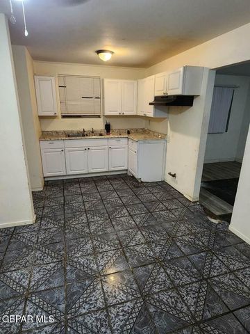 7747 BROADWAY Drive, El Paso, TX 79915