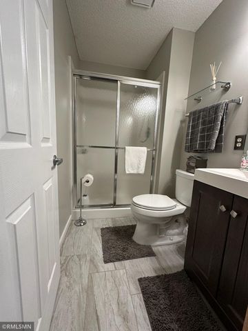 1521 Earle Way, Burnsville, MN 55306