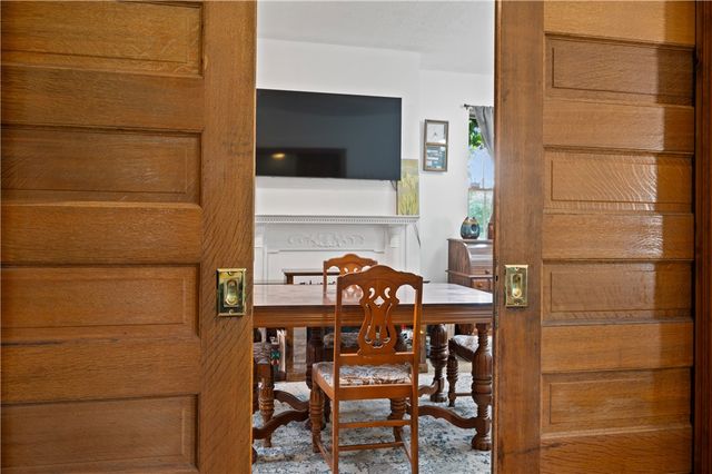 104 Overholt Dr, Scottdale, PA 15683